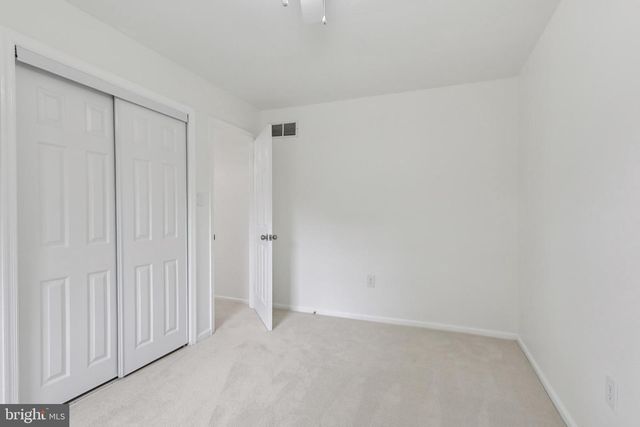 213 HAZEL RIDGE DR, Talleyville, DE 19803