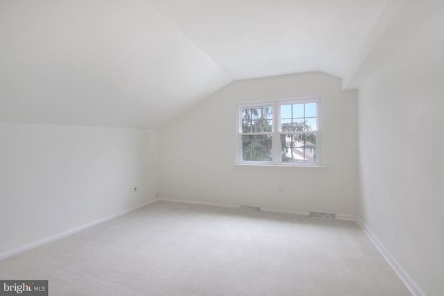 213 HAZEL RIDGE DR, Talleyville, DE 19803