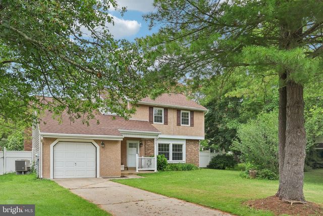 213 HAZEL RIDGE DR, Talleyville, DE 19803