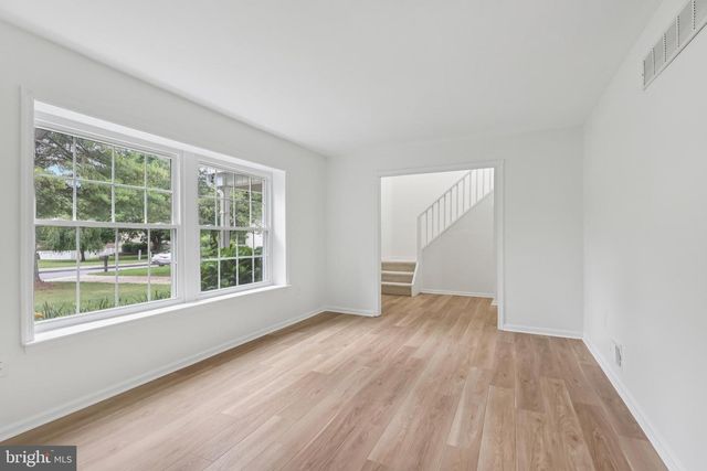 213 HAZEL RIDGE DR, Talleyville, DE 19803