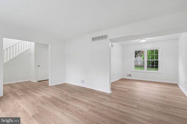 213 HAZEL RIDGE DR, Talleyville, DE 19803