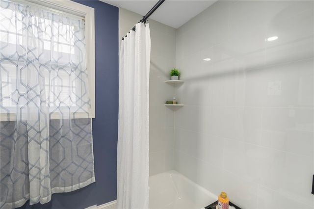 33 Moorland Avenue, Providence, RI 02908