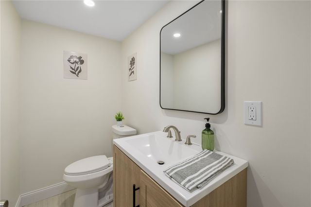 33 Moorland Avenue, Providence, RI 02908