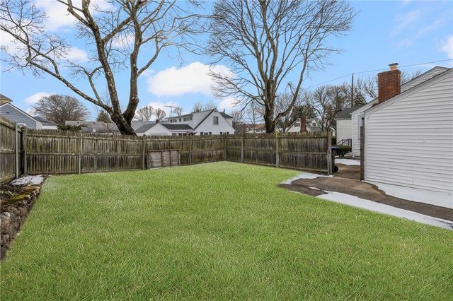 33 Moorland Avenue, Providence, RI 02908