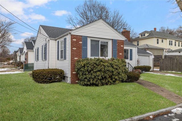 33 Moorland Avenue, Providence, RI 02908