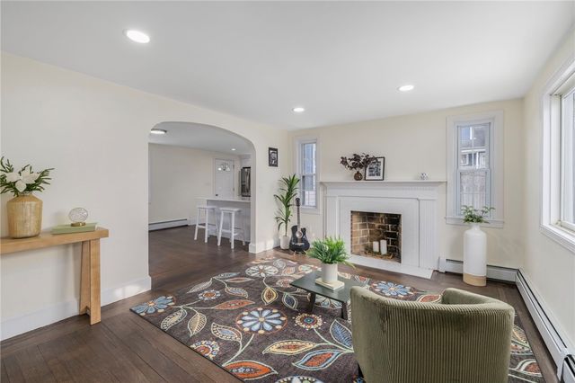 33 Moorland Avenue, Providence, RI 02908