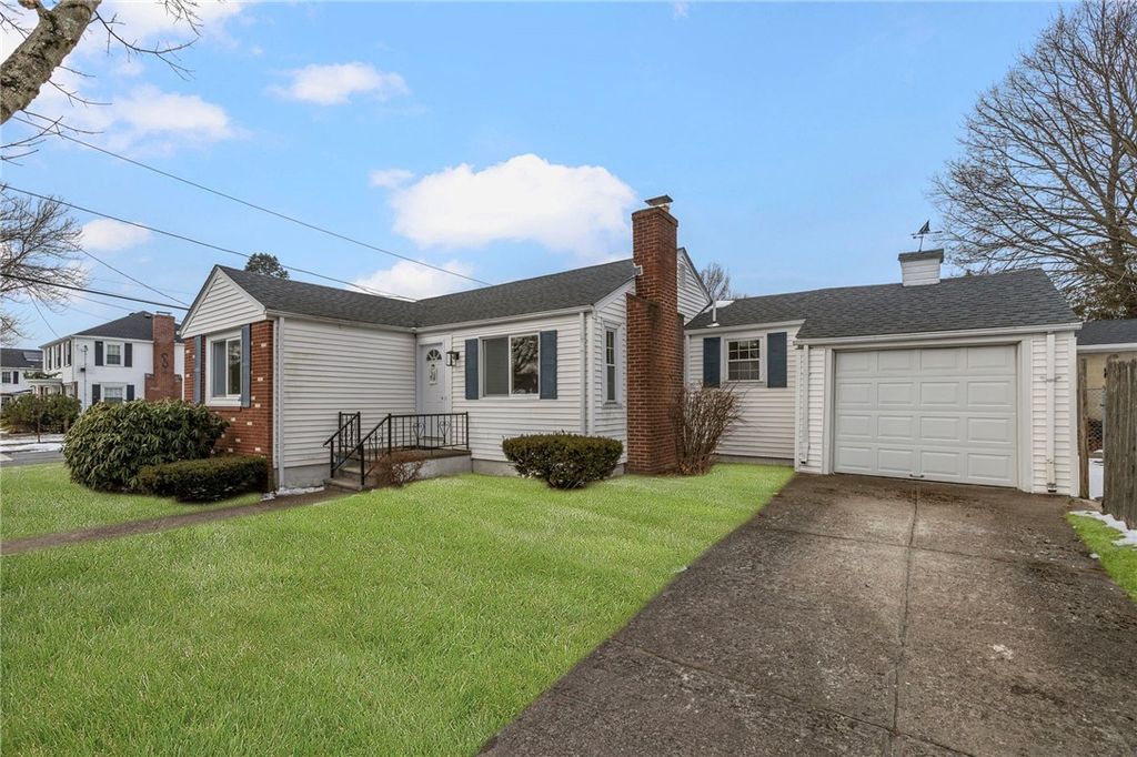 33 Moorland Avenue, Providence, RI 02908