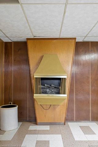 6450 N Lafayette Street, Dearborn Heights, MI 48127