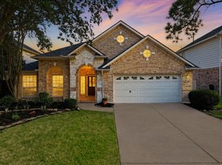 17242 Shallow Lake Lane, Houston, TX 77095