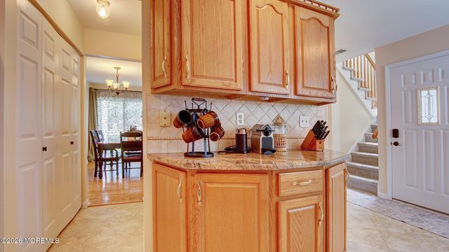 16 Whitman Court, Freehold, NJ 07728