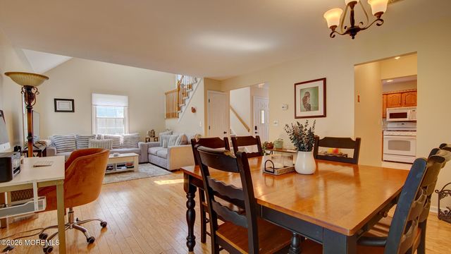 16 Whitman Court, Freehold, NJ 07728