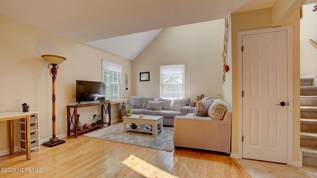 16 Whitman Court, Freehold, NJ 07728