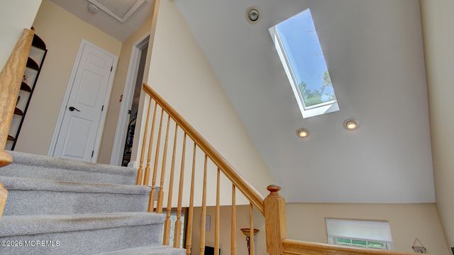 16 Whitman Court, Freehold, NJ 07728