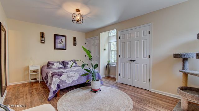 16 Whitman Court, Freehold, NJ 07728