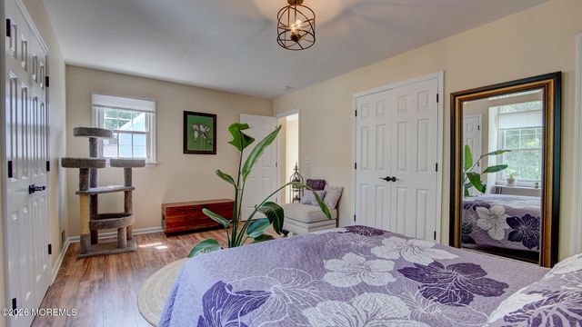 16 Whitman Court, Freehold, NJ 07728