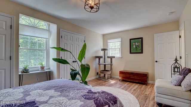 16 Whitman Court, Freehold, NJ 07728