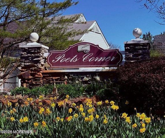 16 Whitman Court, Freehold, NJ 07728