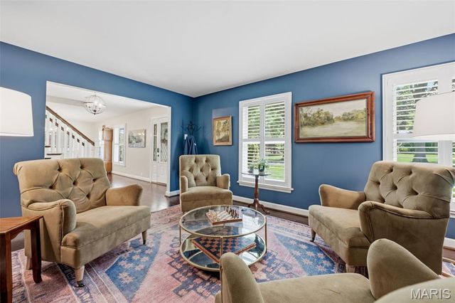 12547 Glencroft Drive, St Louis, MO 63128