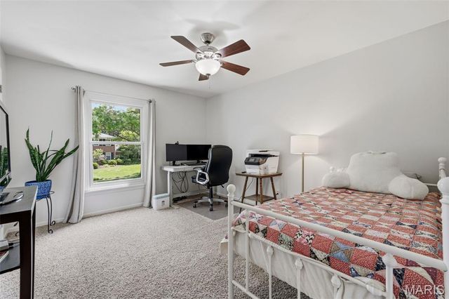 12547 Glencroft Drive, St Louis, MO 63128