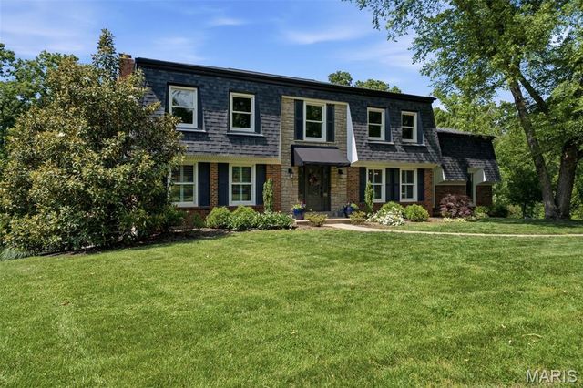 12547 Glencroft Drive, St Louis, MO 63128