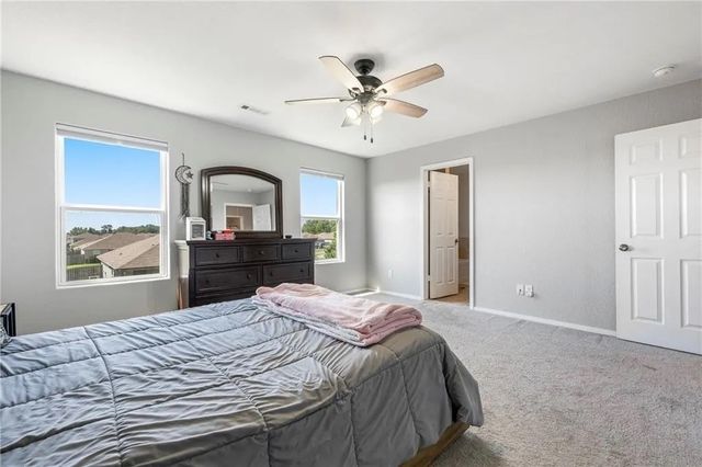 805 NW 70th Avenue, Bentonville, AR 72713