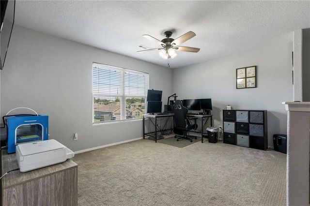 805 NW 70th Avenue, Bentonville, AR 72713