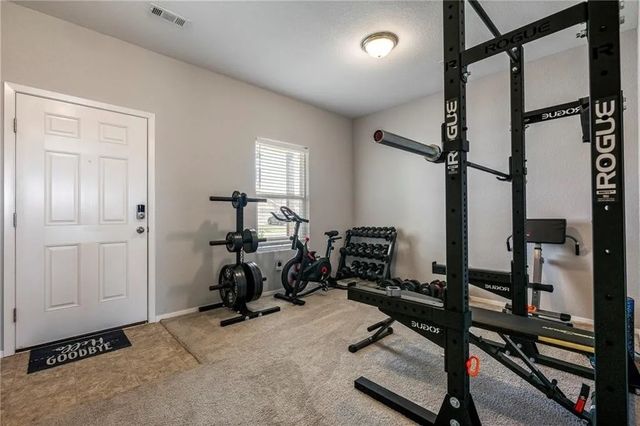 805 NW 70th Avenue, Bentonville, AR 72713