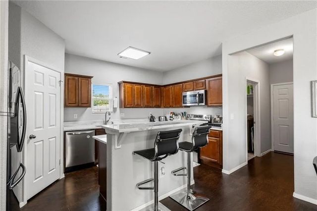 805 NW 70th Avenue, Bentonville, AR 72713