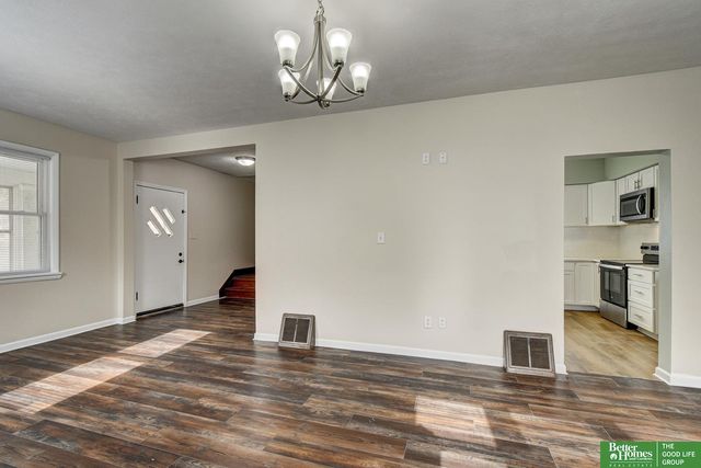 2331 S 8th Street, Omaha, NE 68108