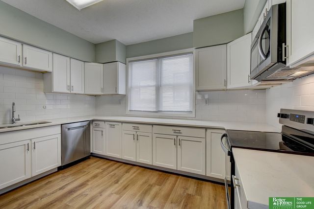 2331 S 8th Street, Omaha, NE 68108