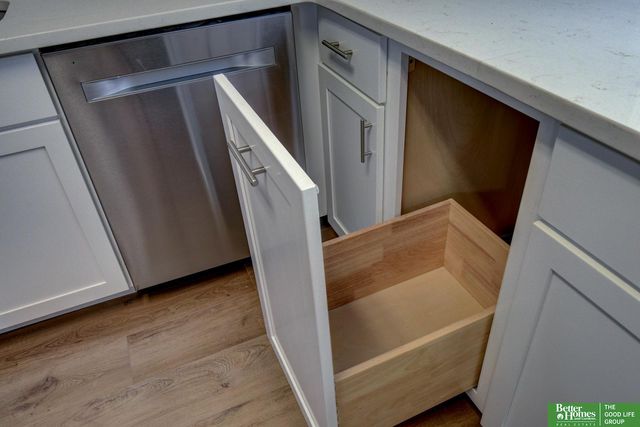 2331 S 8th Street, Omaha, NE 68108