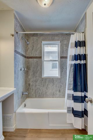 2331 S 8th Street, Omaha, NE 68108