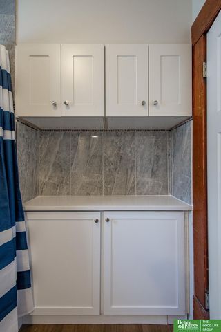 2331 S 8th Street, Omaha, NE 68108