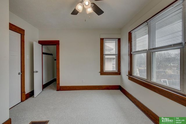 2331 S 8th Street, Omaha, NE 68108