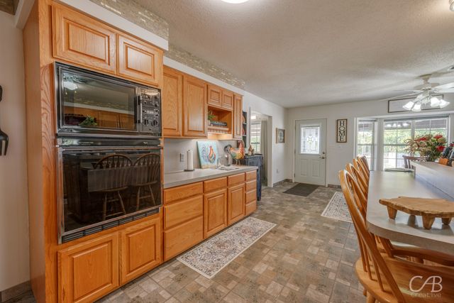 155 Lakeview Drive, Coleman, TX 76834