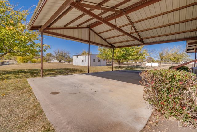 155 Lakeview Drive, Coleman, TX 76834