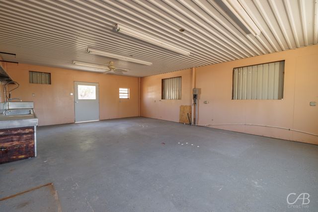 155 Lakeview Drive, Coleman, TX 76834