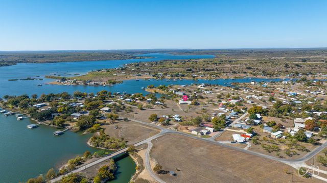 155 Lakeview Drive, Coleman, TX 76834