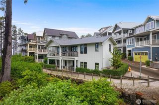 46 Seaside Lane, Pacific Beach, WA 98571