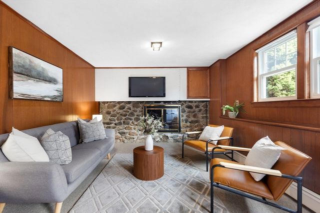 10 Cummings Avenue, Lexington, MA 02420