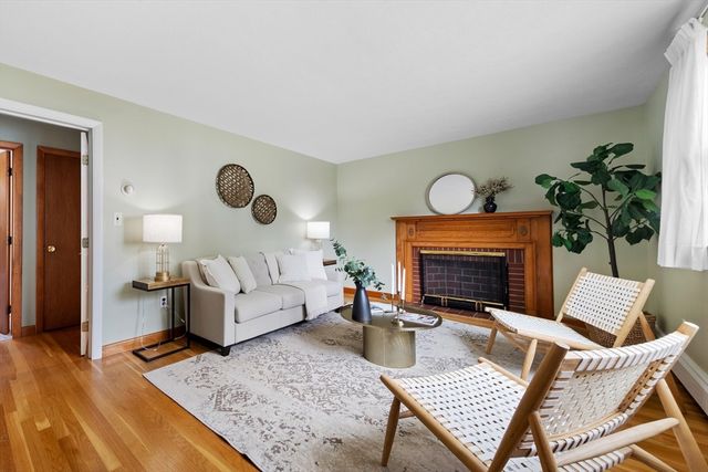 10 Cummings Avenue, Lexington, MA 02420
