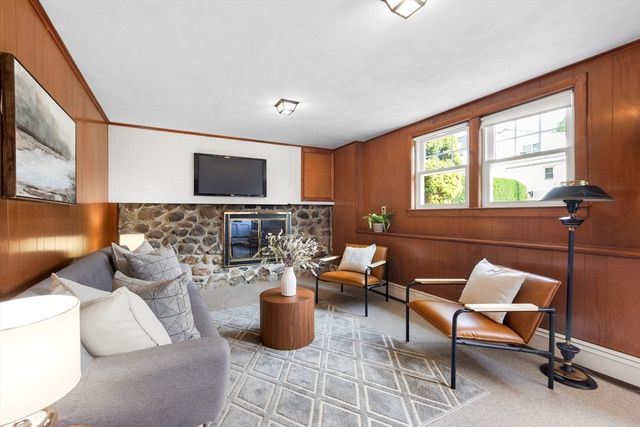 10 Cummings Avenue, Lexington, MA 02420