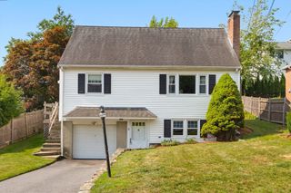 10 Cummings Avenue, Lexington, MA 02420