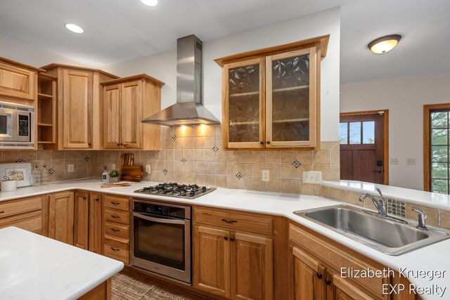 5217 S Centerline Road, Brooks Twp, MI 49337