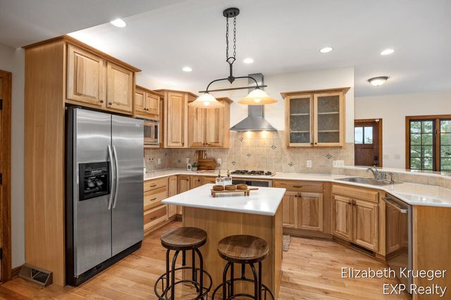 5217 S Centerline Road, Brooks Twp, MI 49337