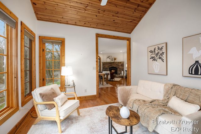 5217 S Centerline Road, Brooks Twp, MI 49337