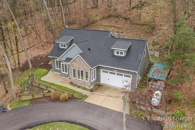5217 S Centerline Road, Brooks Twp, MI 49337