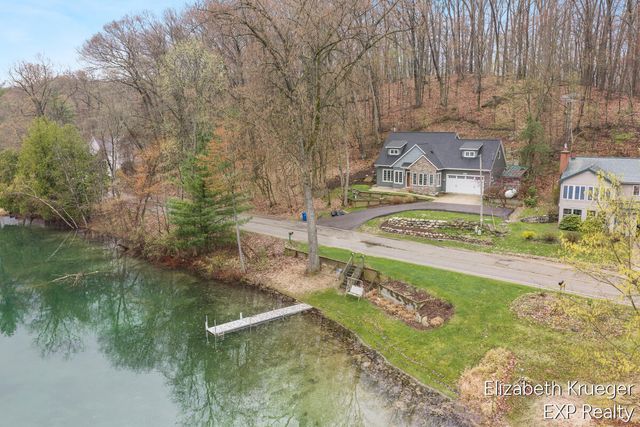 5217 S Centerline Road, Brooks Twp, MI 49337