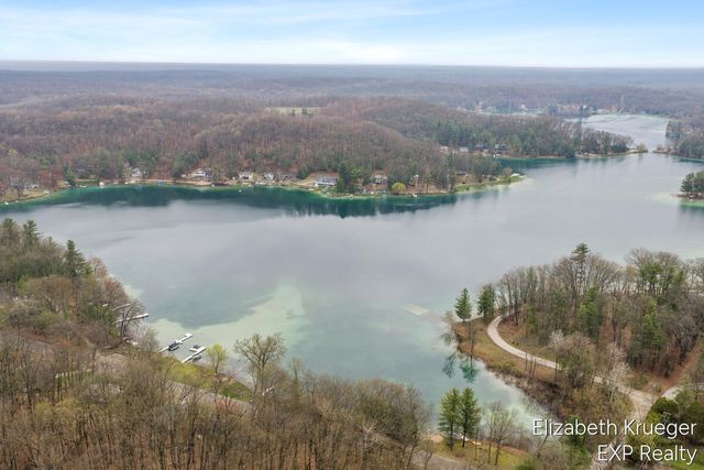 5217 S Centerline Road, Brooks Twp, MI 49337