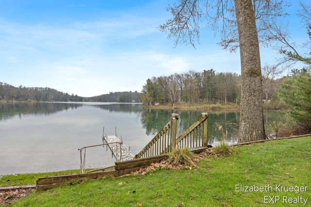 5217 S Centerline Road, Brooks Twp, MI 49337